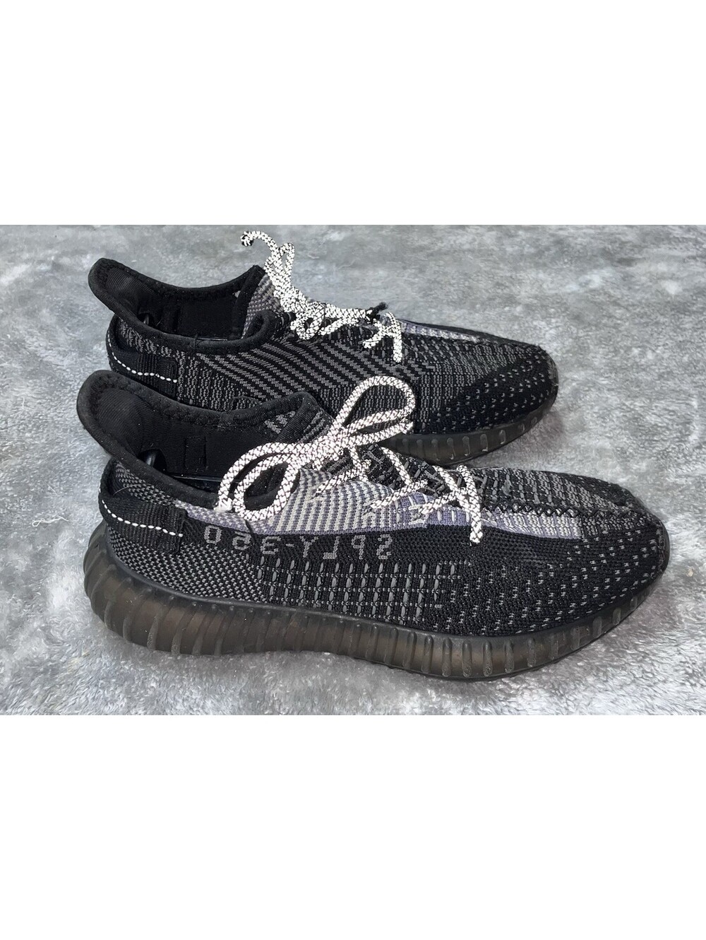 adidas Yeezy Boost 350 V2 Low Top Sneaker Gray/Black SPLY-350 Comfort Sz 8